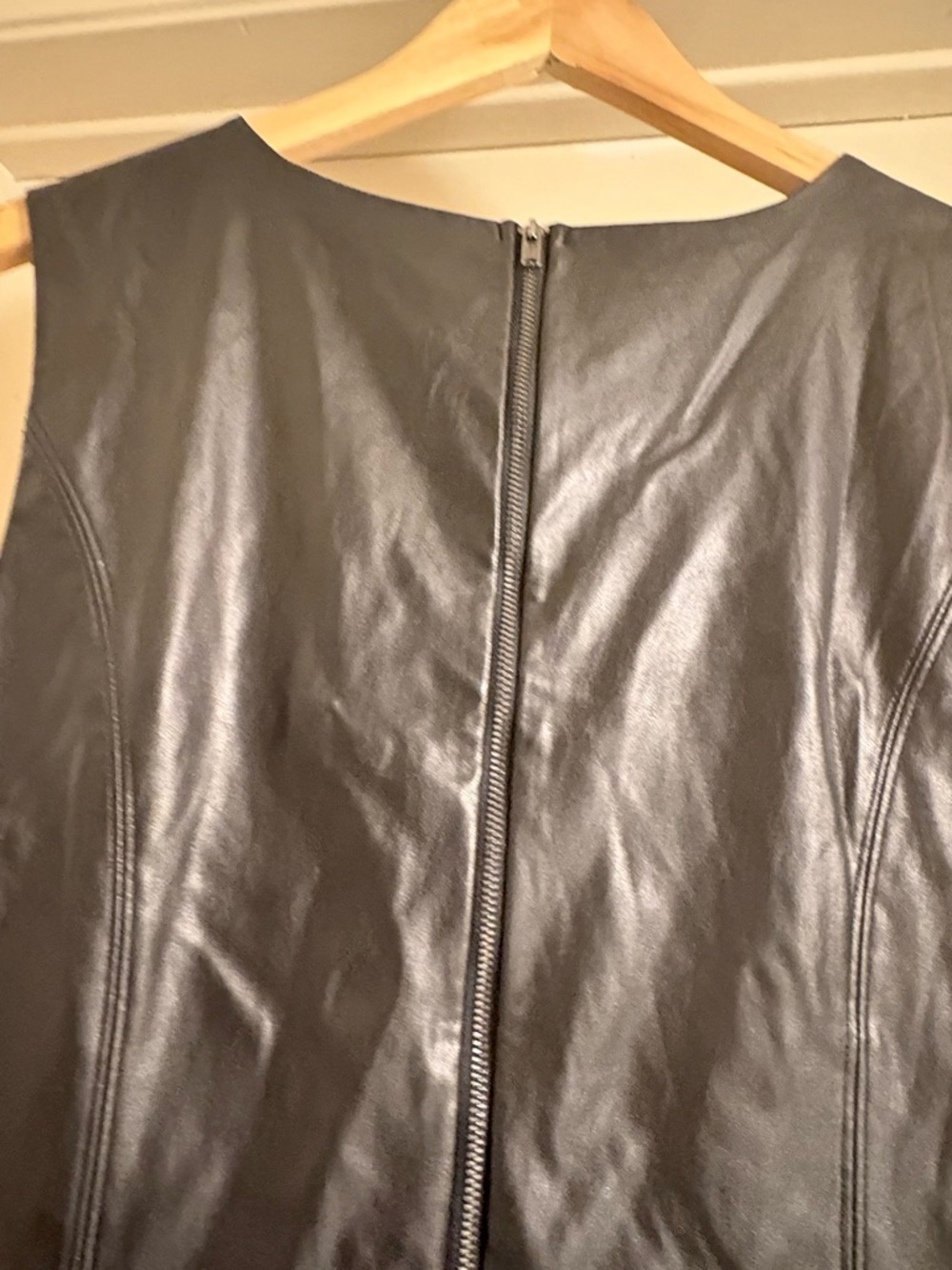 Simply Vera Vera Wang Black Leather Sleeveless Dress - Picture 4 of 6